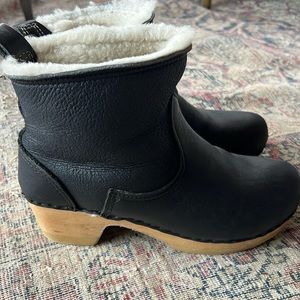 No. 6 5” Pull on Shearling Clog Boot (size 40 but fits more like 39)